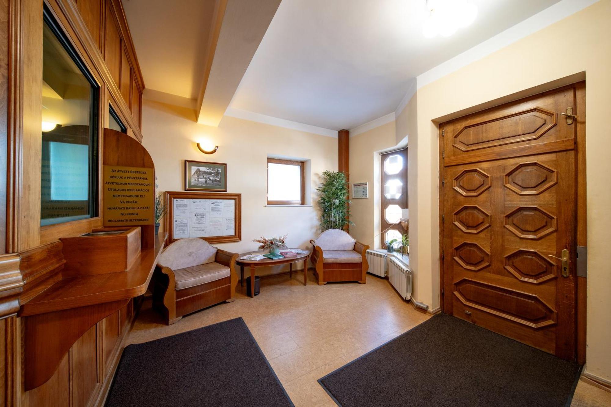 Lilla Panzio Hotel Odorheiu Secuiesc Exterior photo